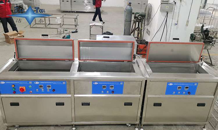 超聲波清洗機(jī)在眼鏡行業(yè)的應(yīng)用，如何確保清潔透明？