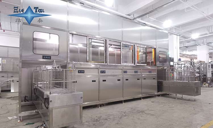 超聲波清洗設備:保持金屬表面清潔的關鍵工具 超聲波清洗設備:保持金屬表面清潔的關鍵工具
